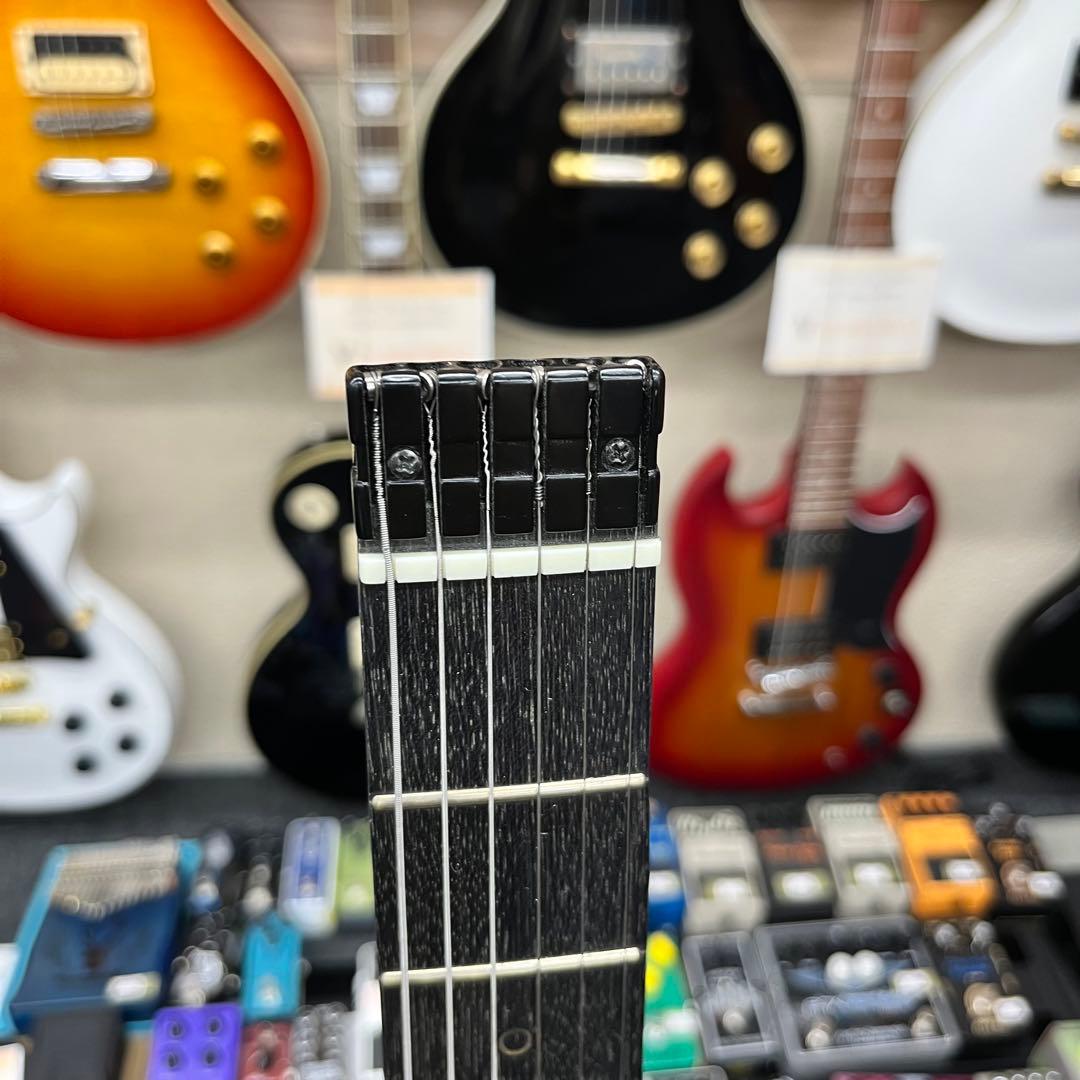 【11131】【新品】 ヘッドレスギター汎用ケース付 ブルー✕ナチュラル