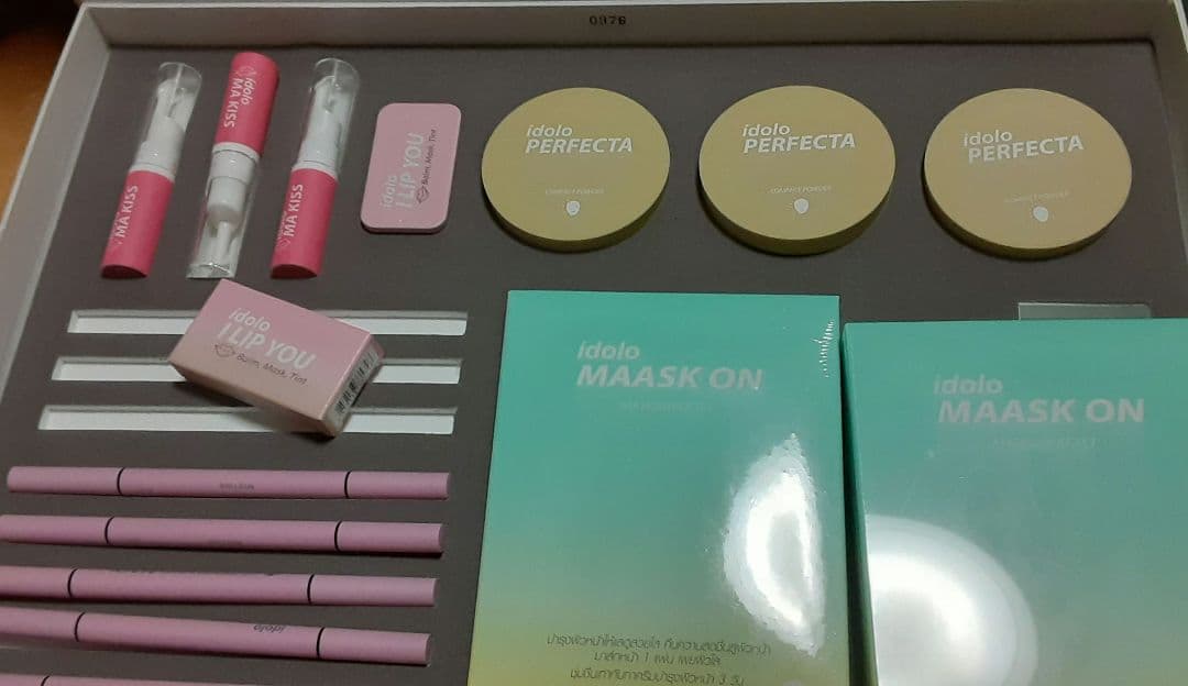 idolo boxsetサイン　taynew offgun krirtsinto