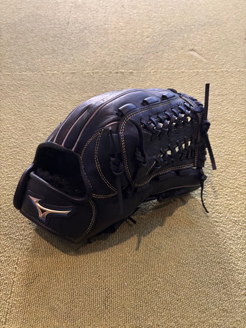 Mizuno セレクトナイン　軟式グローブ ブラック　湯揉み型付け済み