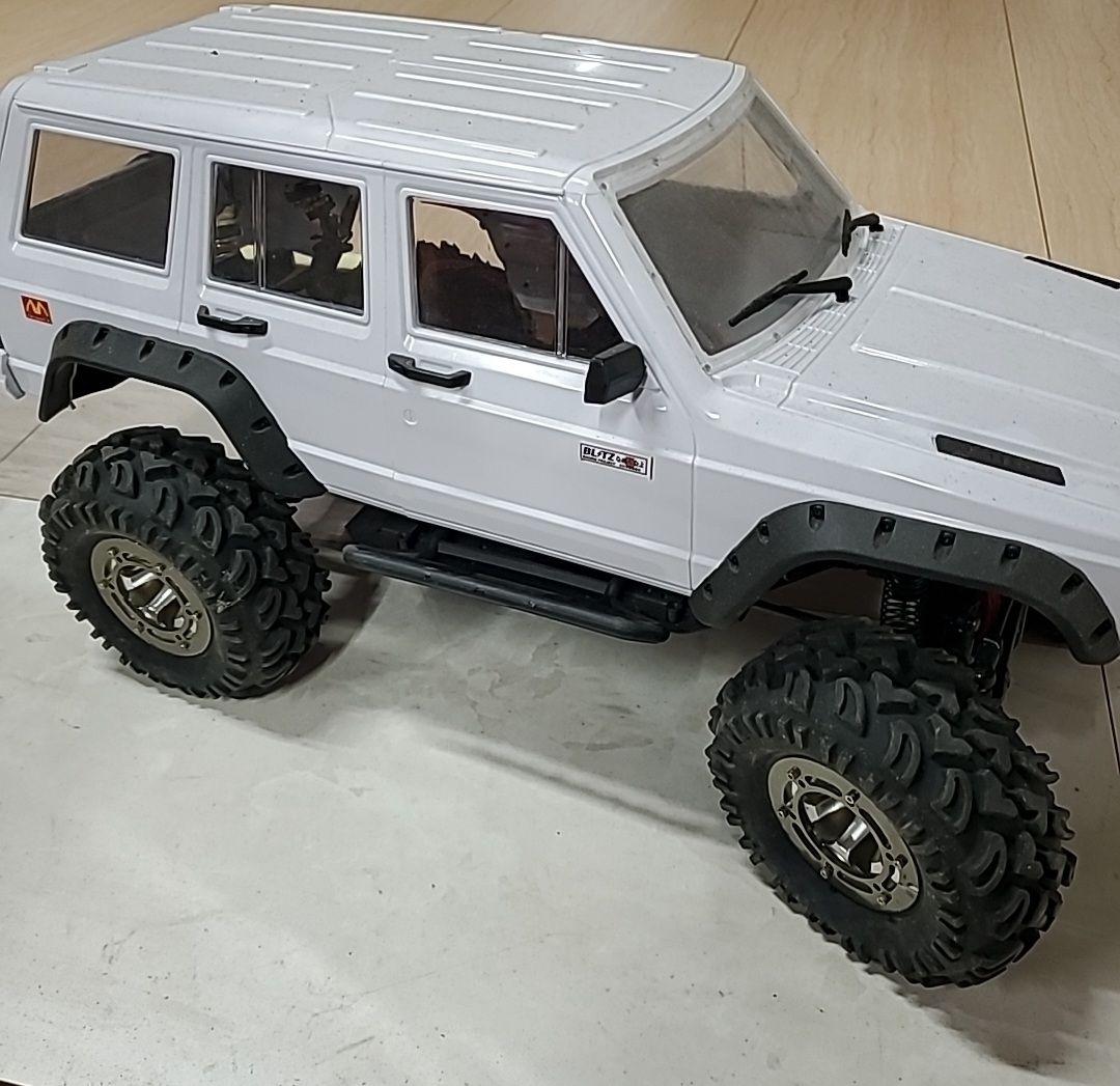 トラクサス　TRX-4スポーツ　ラジコン　クローラー　Traxxas