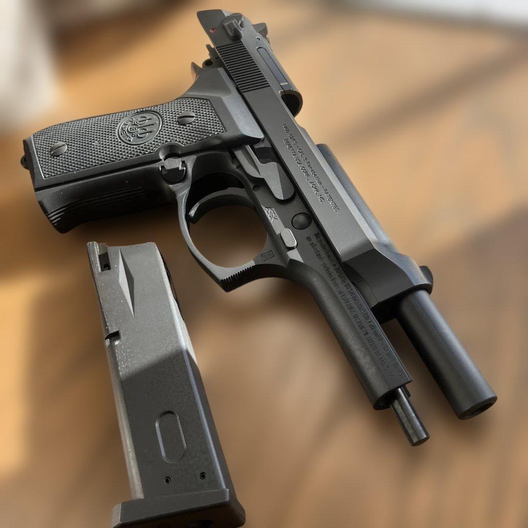 イ*0様 ウエスタンアームズベレッタ M92 FSパーフェクト限定スチールブラッ