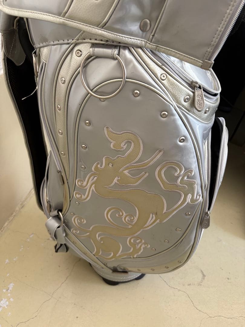 ダンスウィズドラゴンDance With Dragonシルバー キャディバッグ