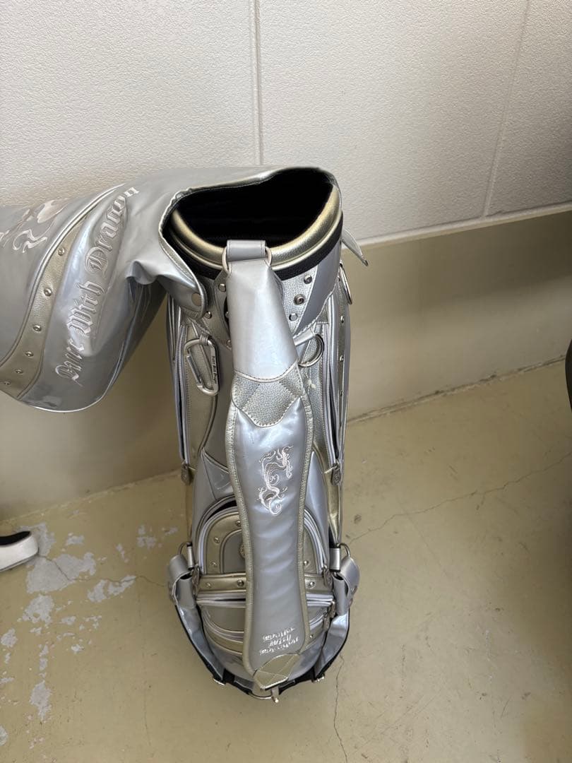 ダンスウィズドラゴンDance With Dragonシルバー キャディバッグ