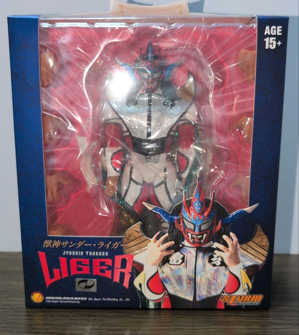 獣神サンダー・ライガー STORM Collectibles 青い角Ver.