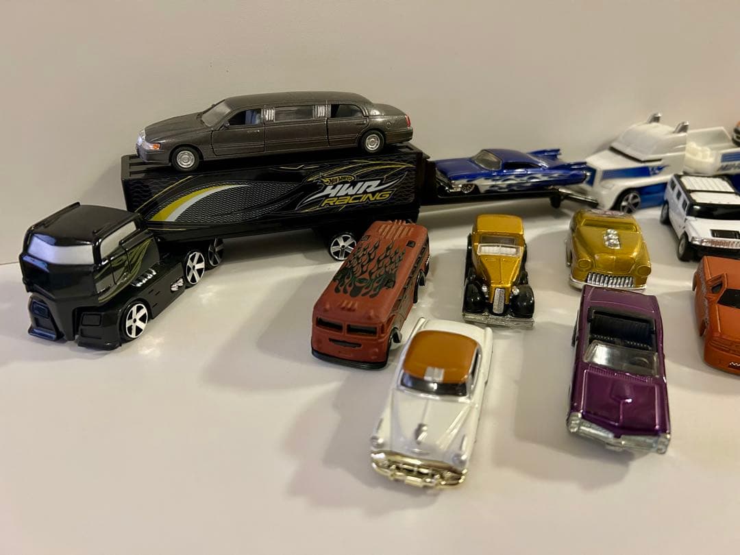 Maisto製 1/18スケール ホットウィール ミニカー フォルクスワーゲン