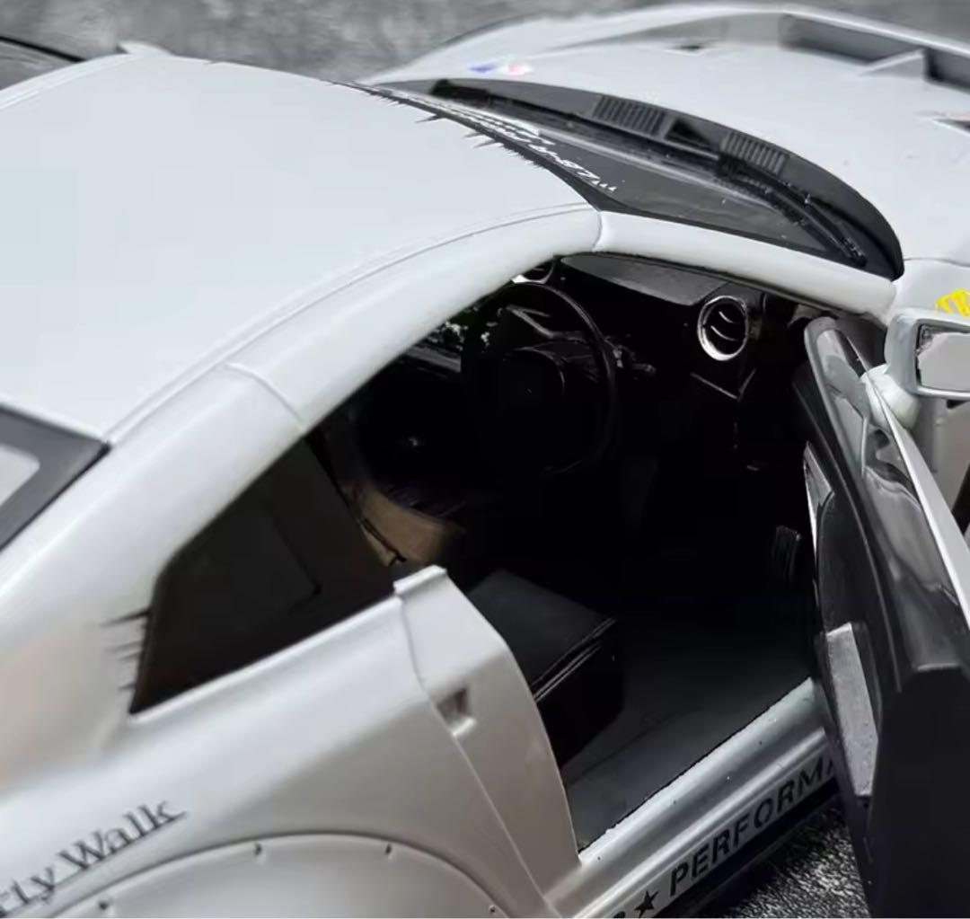 SOLID LBWK Nissan スカイラインGT-R （フィギュア付き）