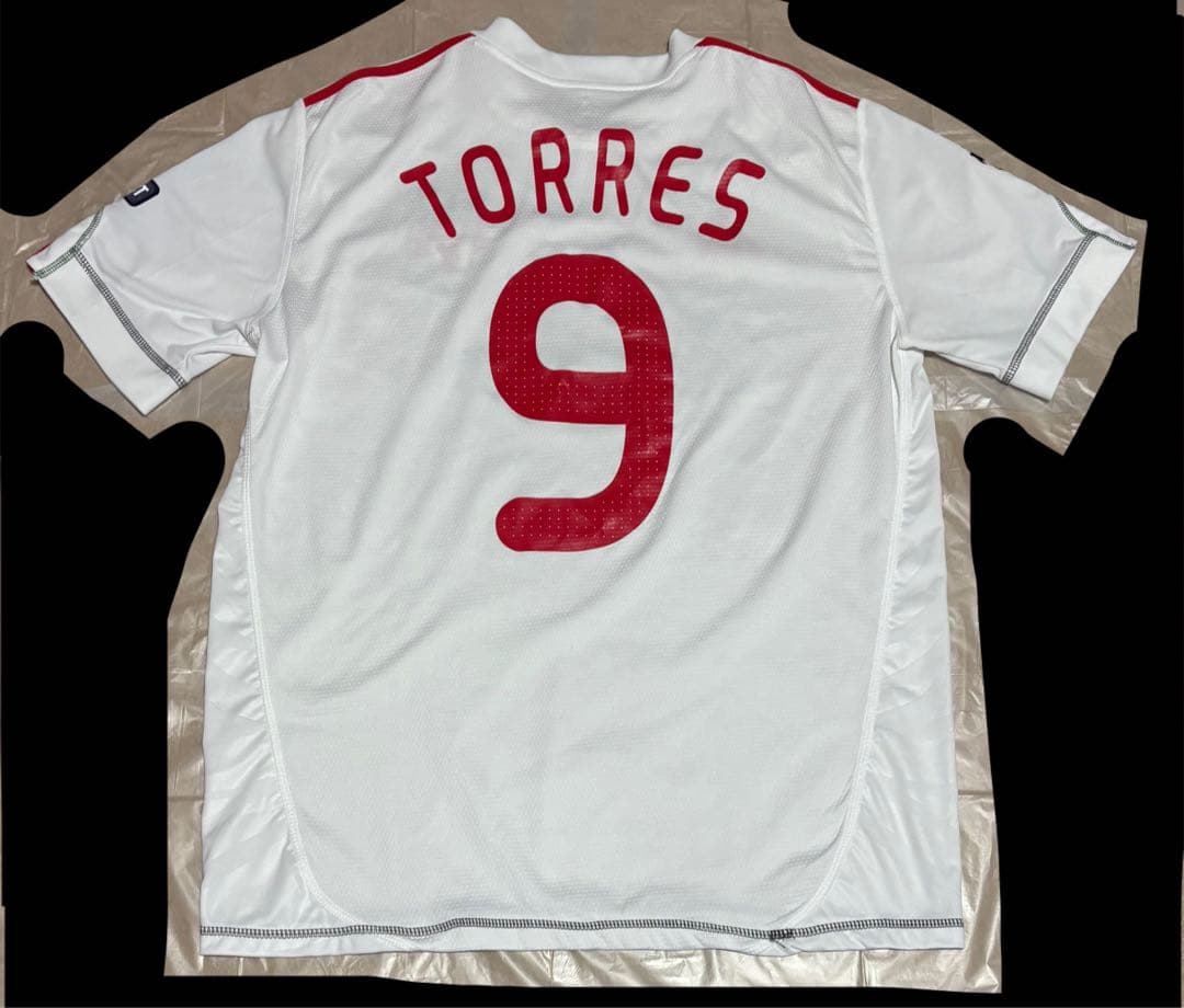 リヴァプール トーレス ユニフォーム