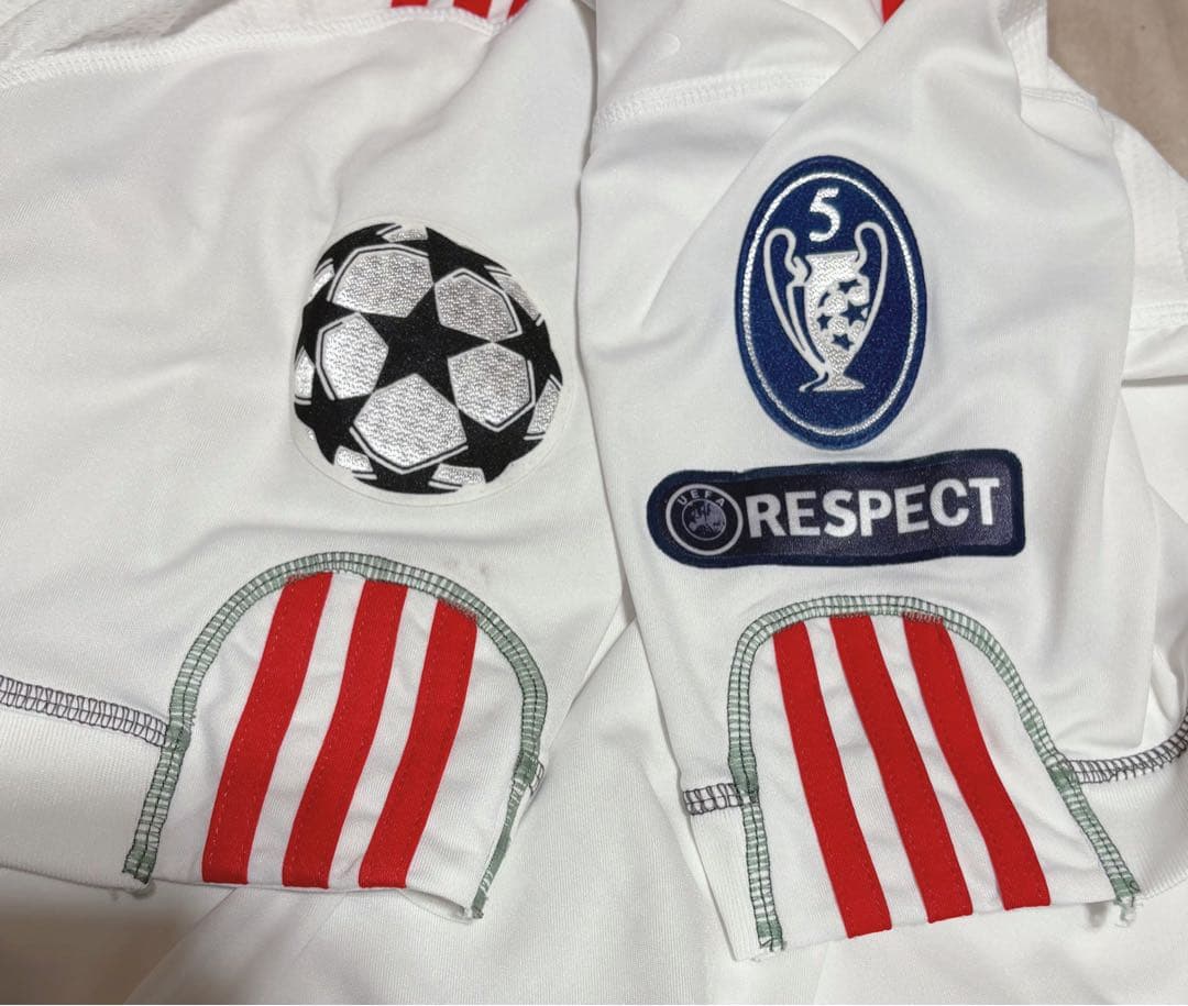 リヴァプール トーレス ユニフォーム