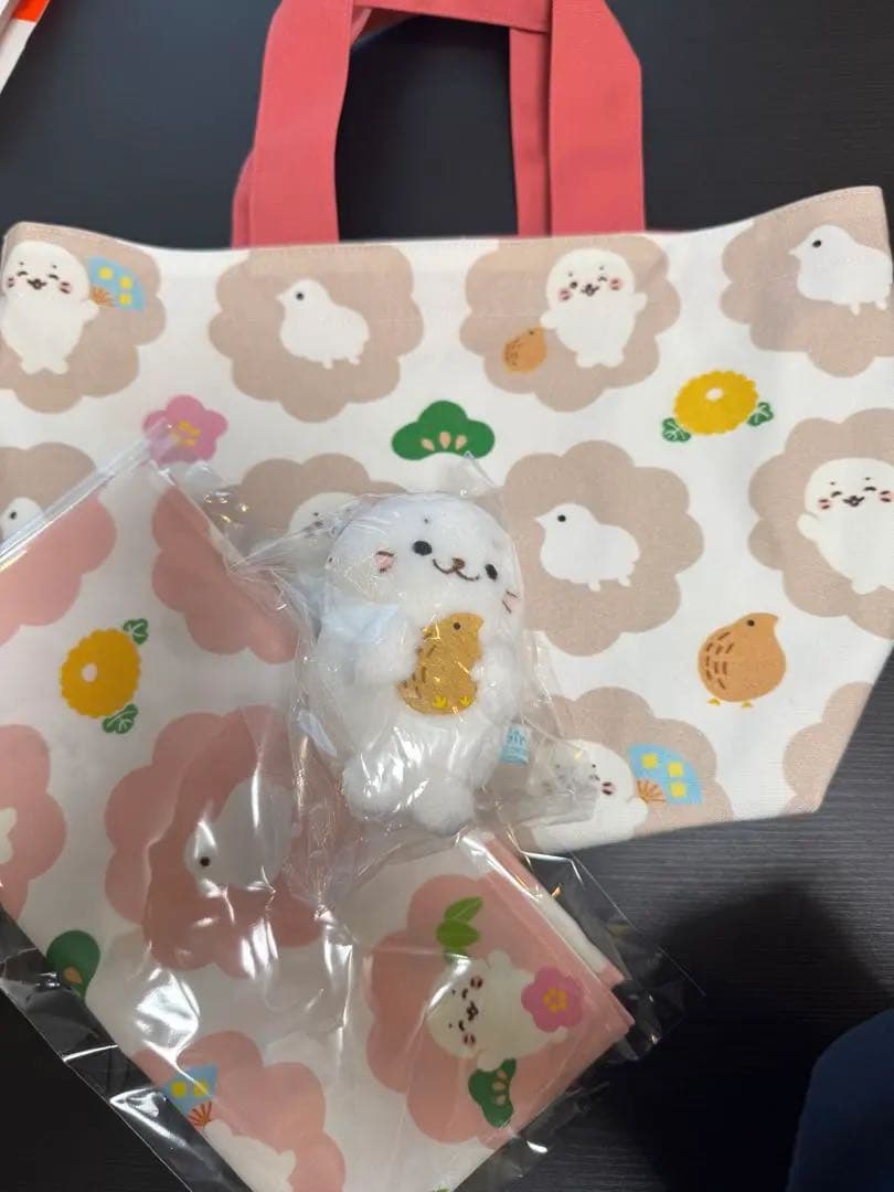 しろたんおせち2026 お重とグッズのセット