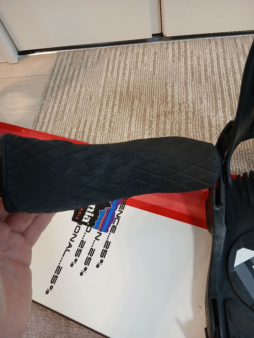 【早い者勝ち】YONEX スノーボード 155cm &SALOMONビンディング