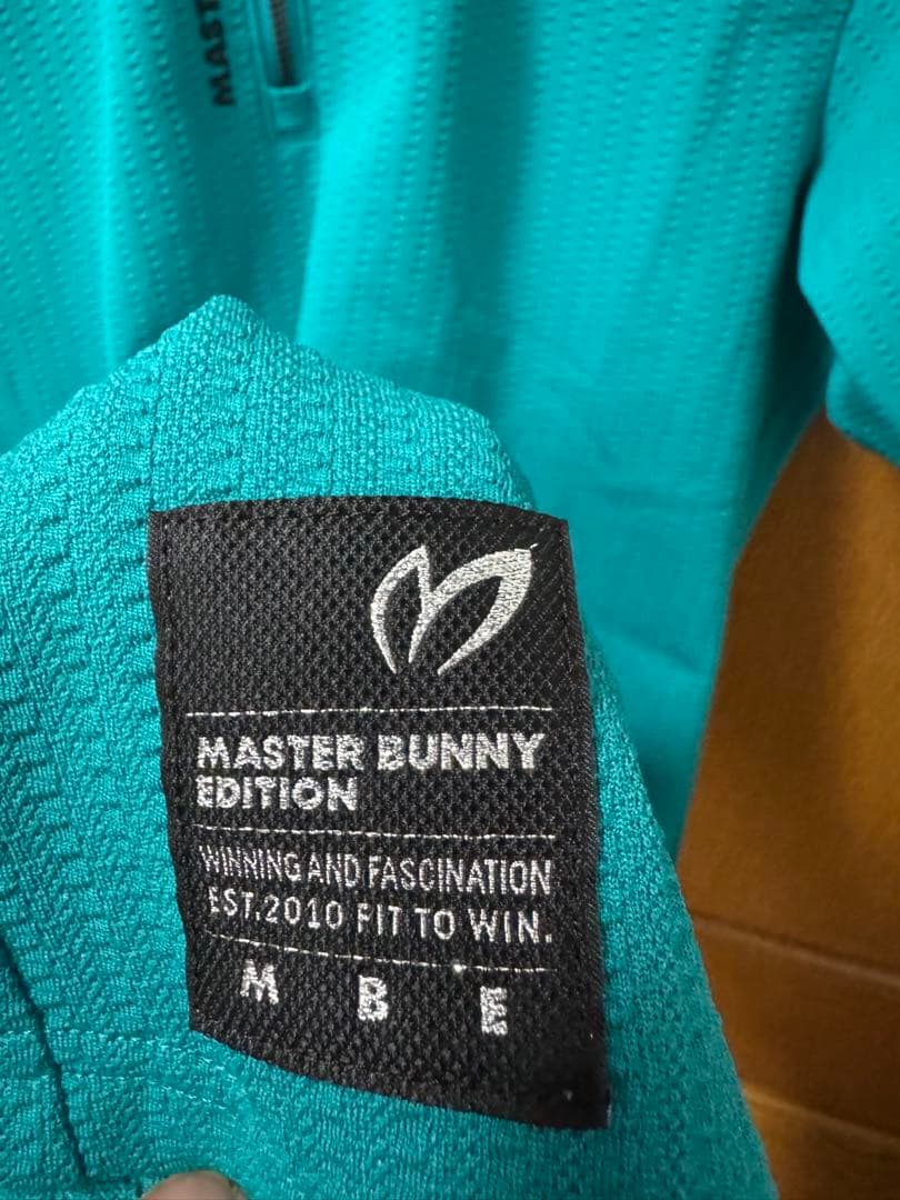 MASTER BUNNY EDITION ハーフジップシャツ アクアブルー　M