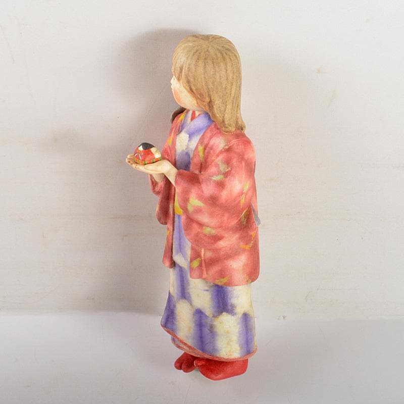 田熊俊子作　桐塑人形　「麗ら」　共箱　V　6346