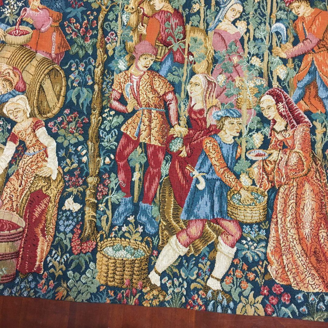 タペストリー　約71cm×約121cm