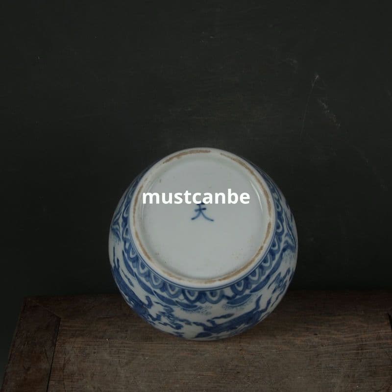 青麒麟紋天字壺 景徳鎮 陶磁器 装飾品 現代工芸品 美術品 置物