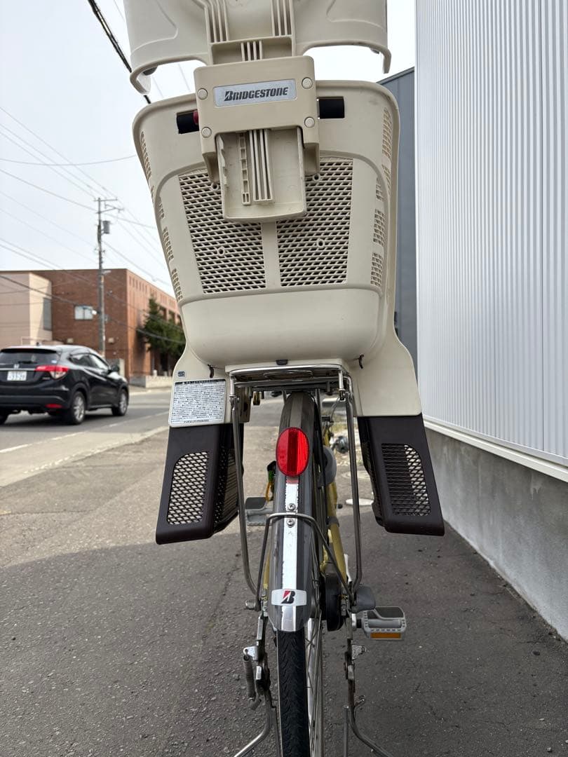 【札幌手渡し】チャイルドシート付きシティサイクル。ブリヂストン製アンジェリーノ