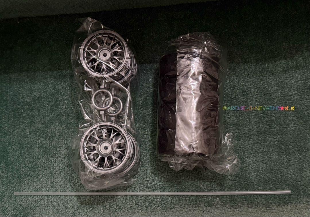 未組立て★タミヤ★メルセデスCLK-GTR オリギナルタイレ TL-01シャーシ