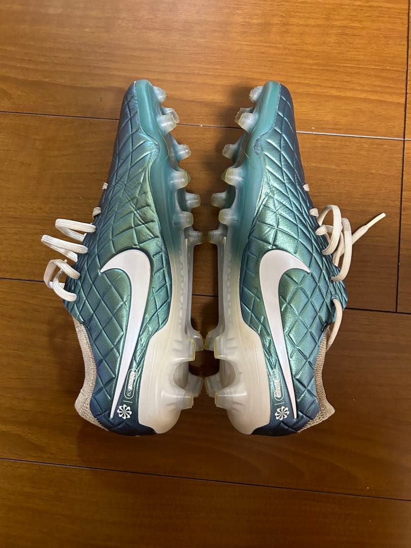 Nike サッカーシューズ 青緑色 キルティングデザイン