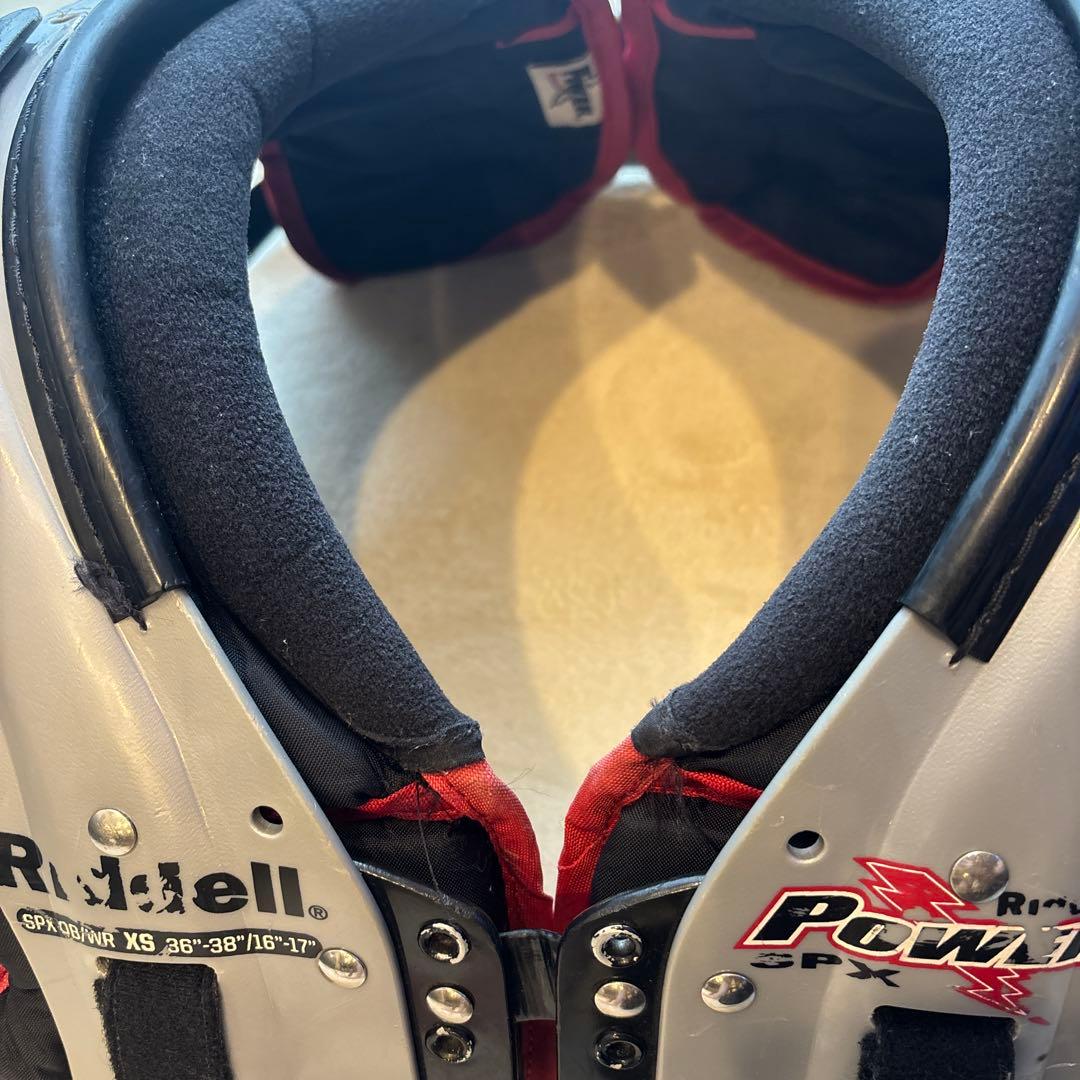 アメリカンフットボールPower ショルダ一QB /WR用XSサイズ