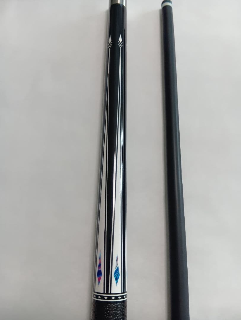 【ほぼ新品】ビリヤード プールキュー カーボンシャフト レザーグリップ 黒色
