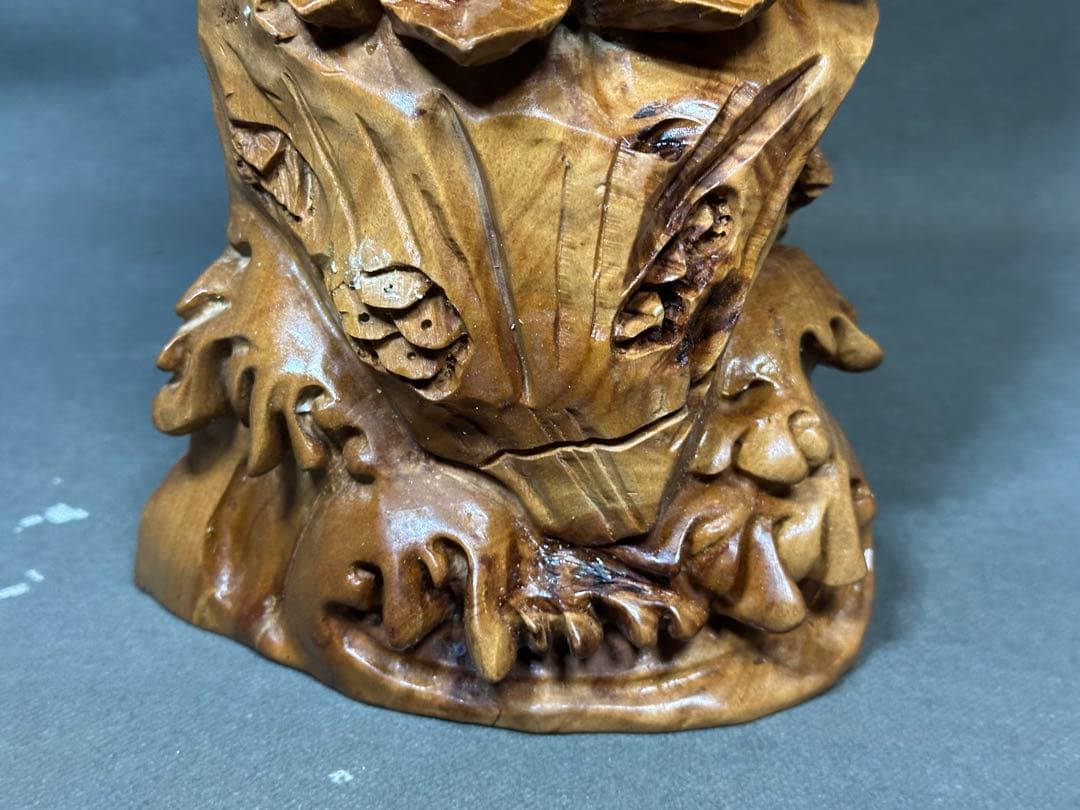 白檀　観音　木彫り　仏教美術　仏像 骨董 仏教　密教　置物アンティーク