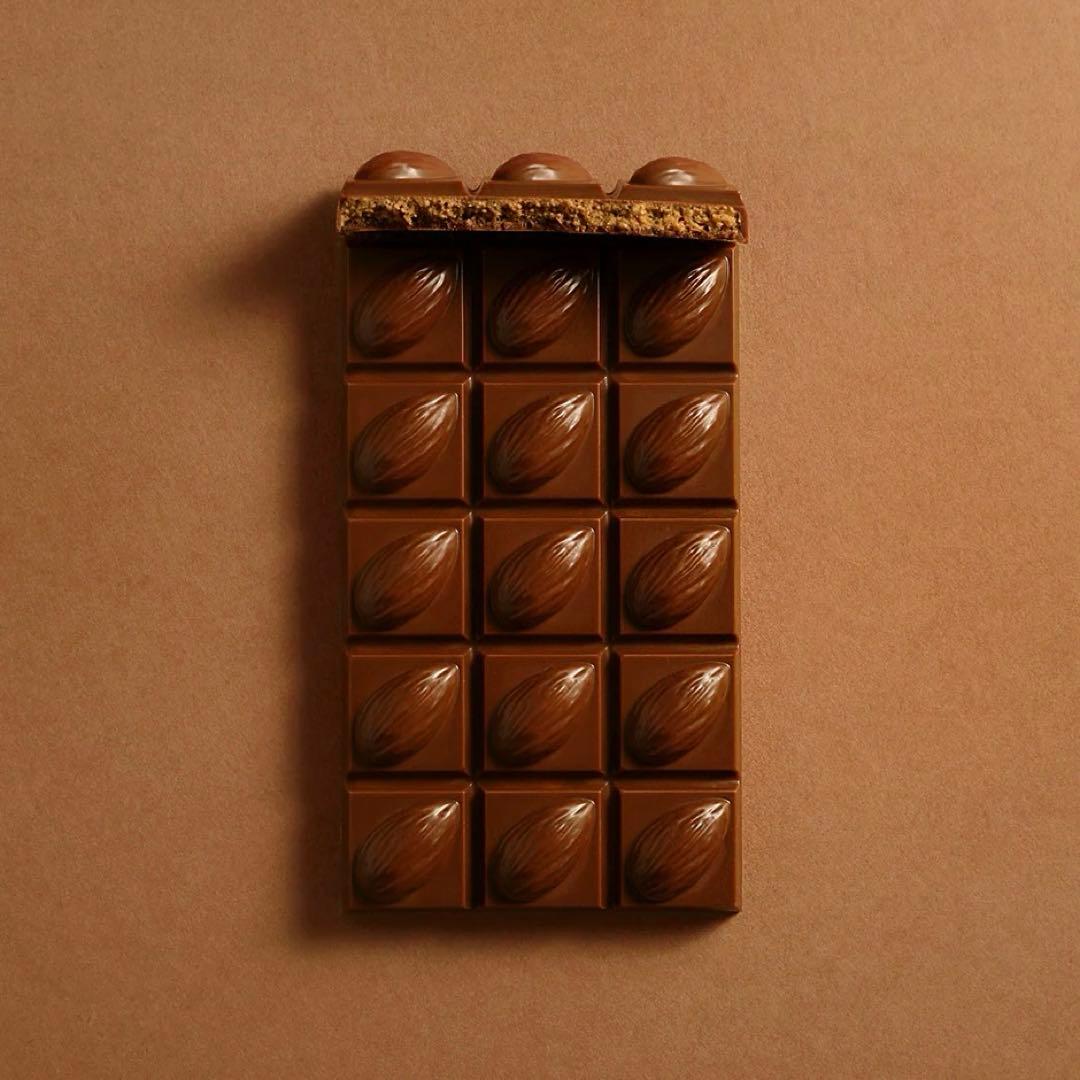 セドリックグロレ ♡ タブレット アマンド ショコラ オ レ