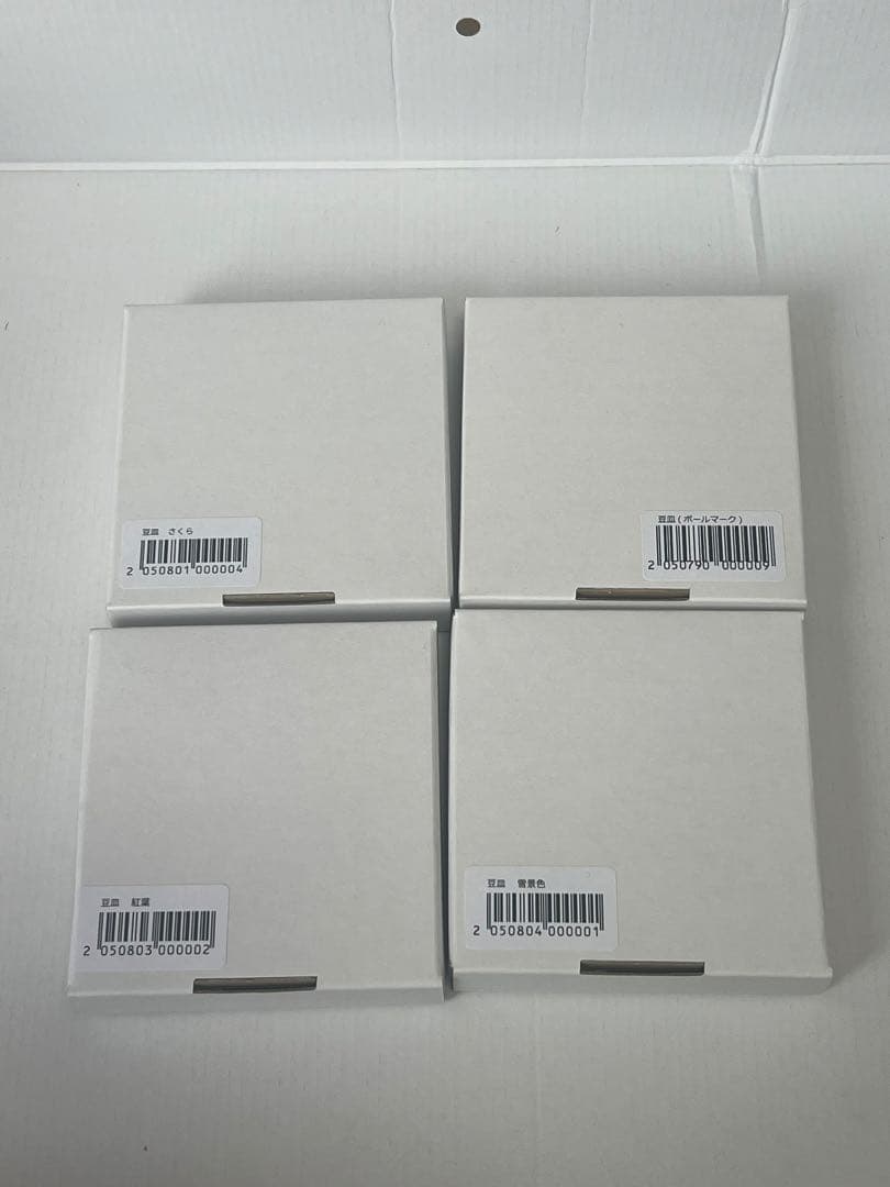 FAR EAST CAFE 小皿4枚② 新品未使用　完売品　桜　冬　紅葉　ボール