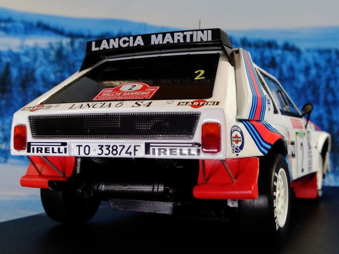 1/24 イクソ　ランチア デルタ S4　ラリー サンレモ 1985