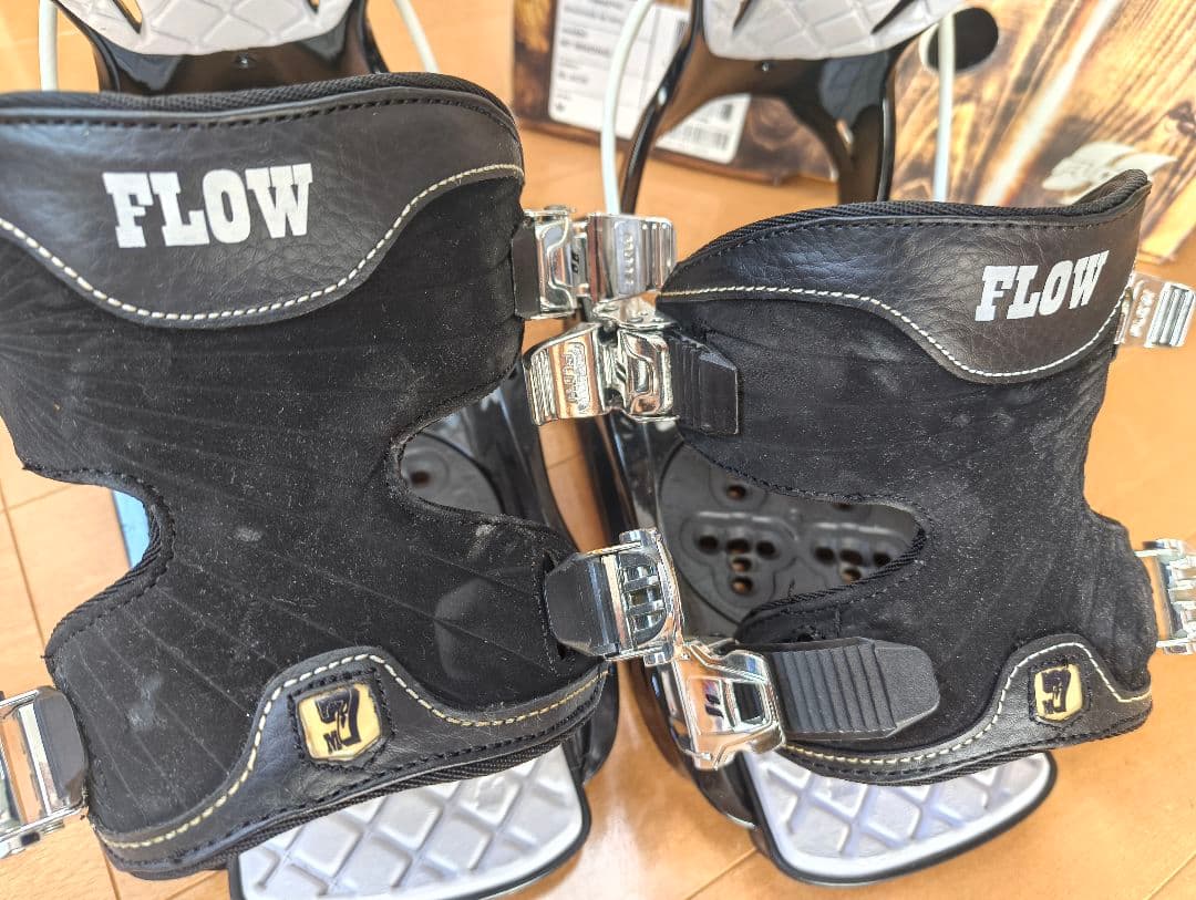 FLOW スノーボード用ビンディング ブラック　M7