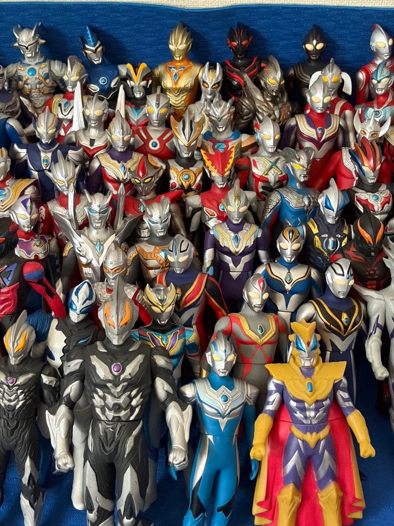 【中古美品】ウルトマン・ソフビ　まとめ売り80体＋マントセット