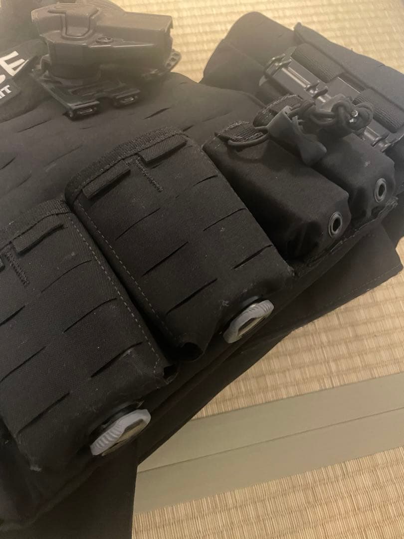 First spear ファーストスピアsiege R シージr Mサイズ実物