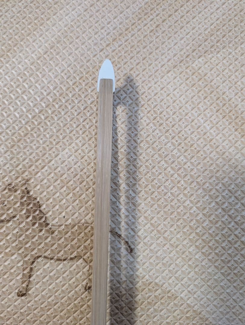 ヤマハ　カーボンファイバー バイオリン弓　4/4　エボニーフロッグ 織格子縞模様