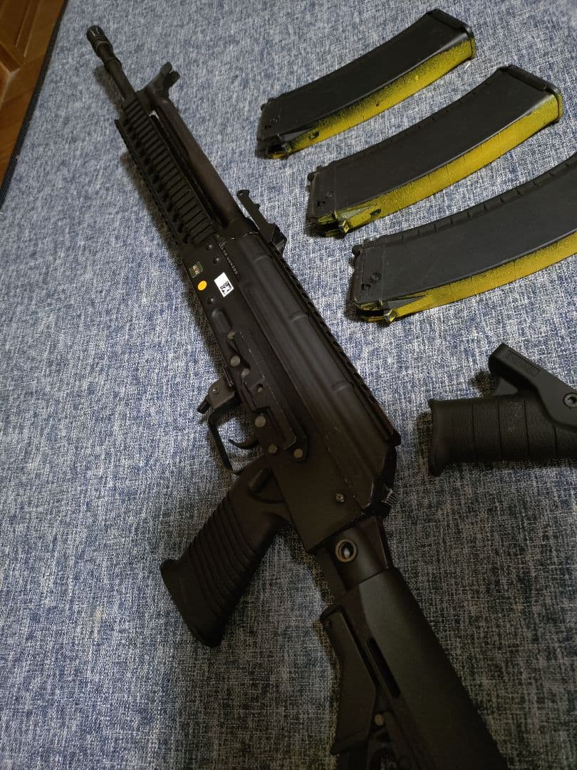 i*i様 KTR03 イエローマガジン付き