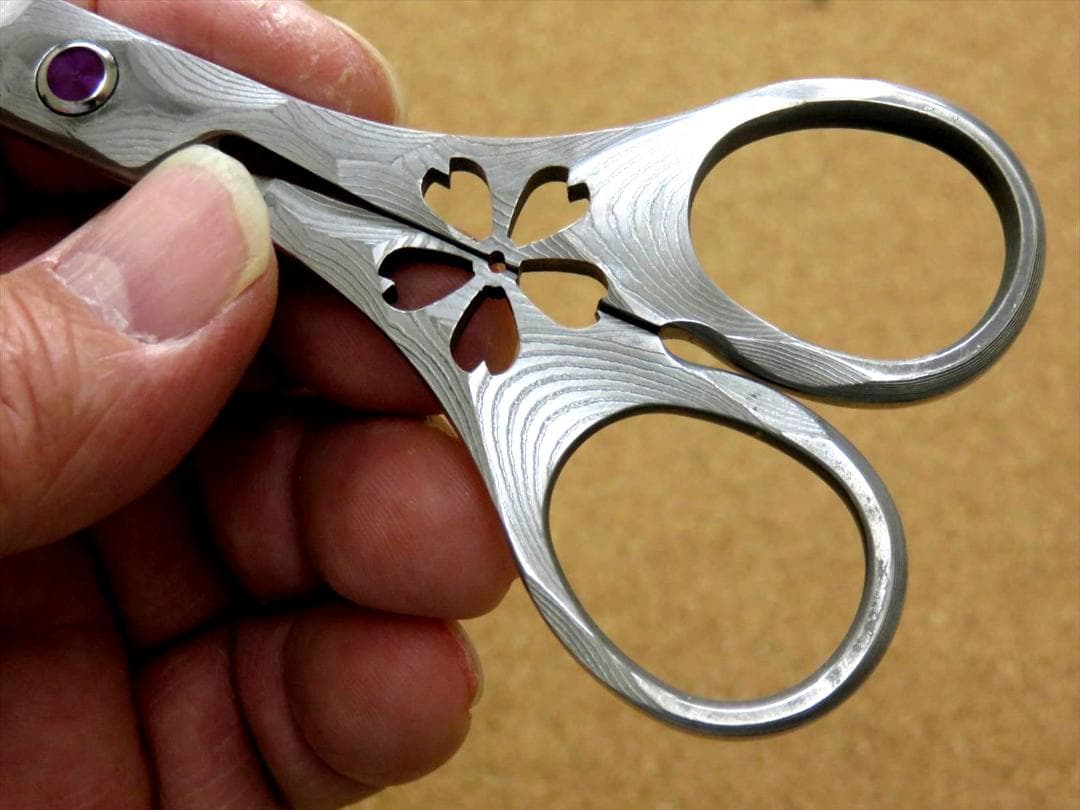 関の刃物 エムカスタ はさみ 桜 ダマスカス 32層鋼 V金10号 桐箱入 高級