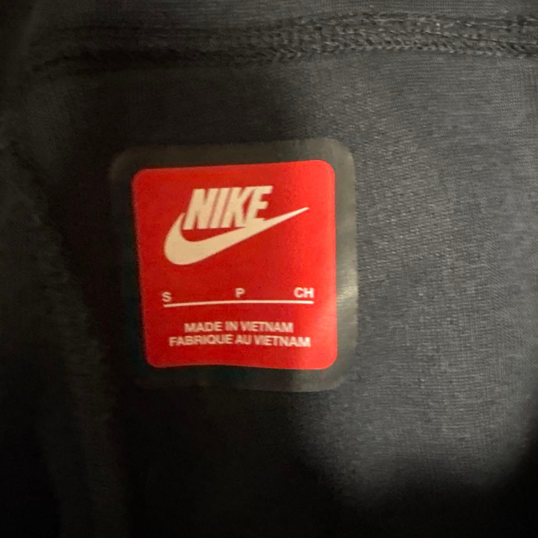NIKEテックフリース　上M 下S