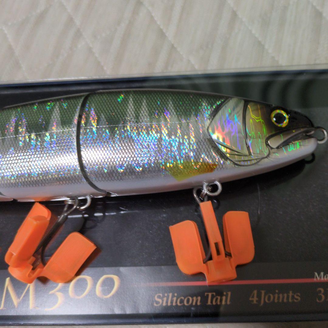 マドネス バラム300 　 レザーハス