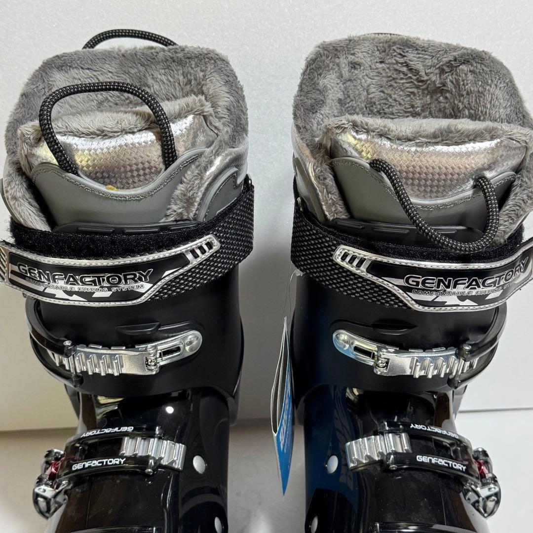 未使用27.5cmスキーブーツGENFACTORY CARIUS 5初心者格安