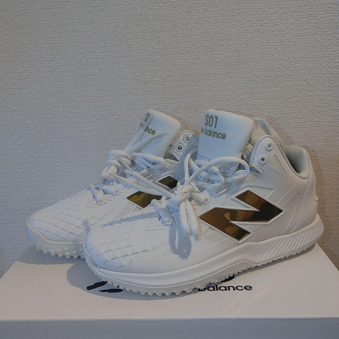 ニューバランス　トレーニングシューズ 24.5cm　ホワイト×ゴールド　大谷翔平