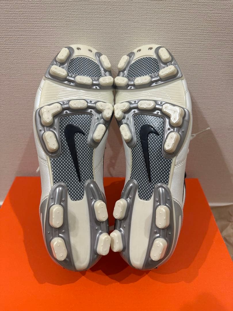 Nike Tempo サッカーシューズ ホワイト/ブラック