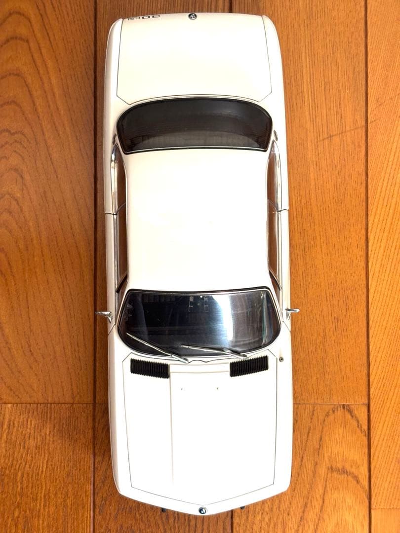 激レア品　 3.0 CSI ミニカー ホワイト　1/18