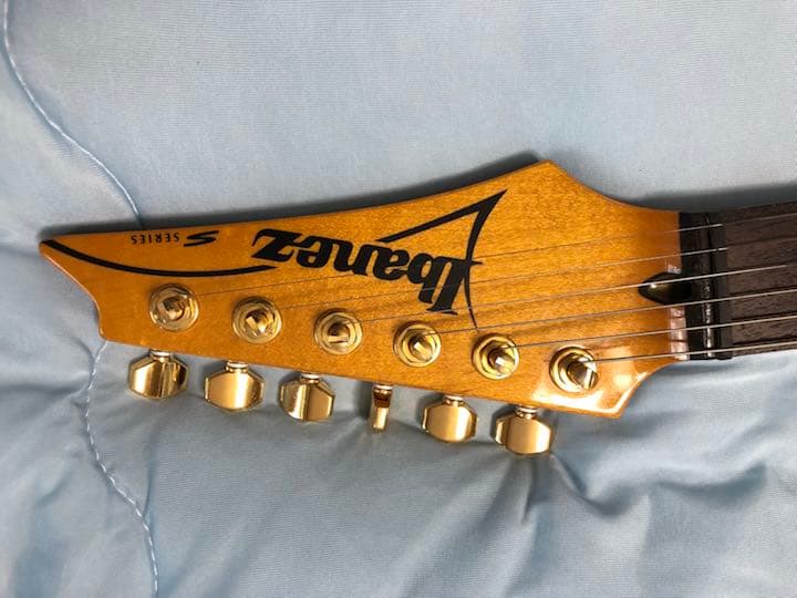 【最終価格】Ibanez （アイバニーズ）エレキギター