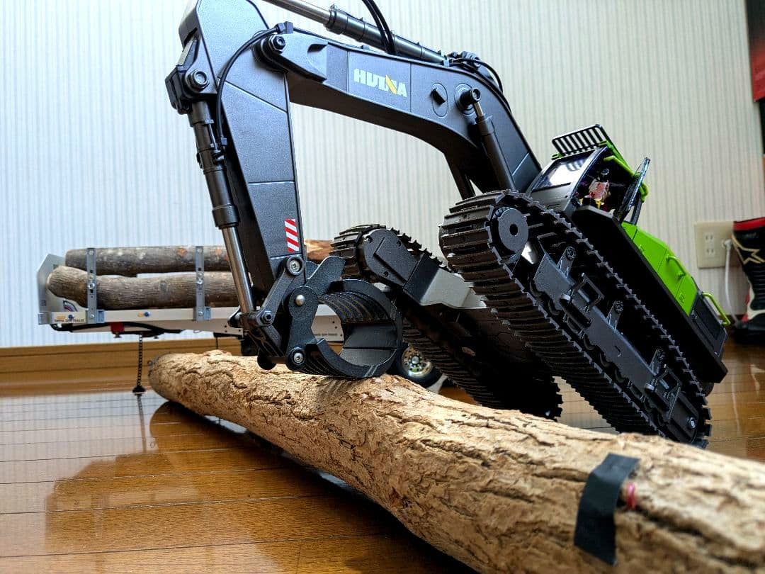 タミヤ　1/14セミトレーラー 超合金 ショベルカー　1593