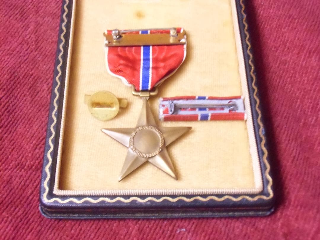 ★アメリカ軍の記章/徽章＊１９４０年代＊ブロンズスター勲章（実物）