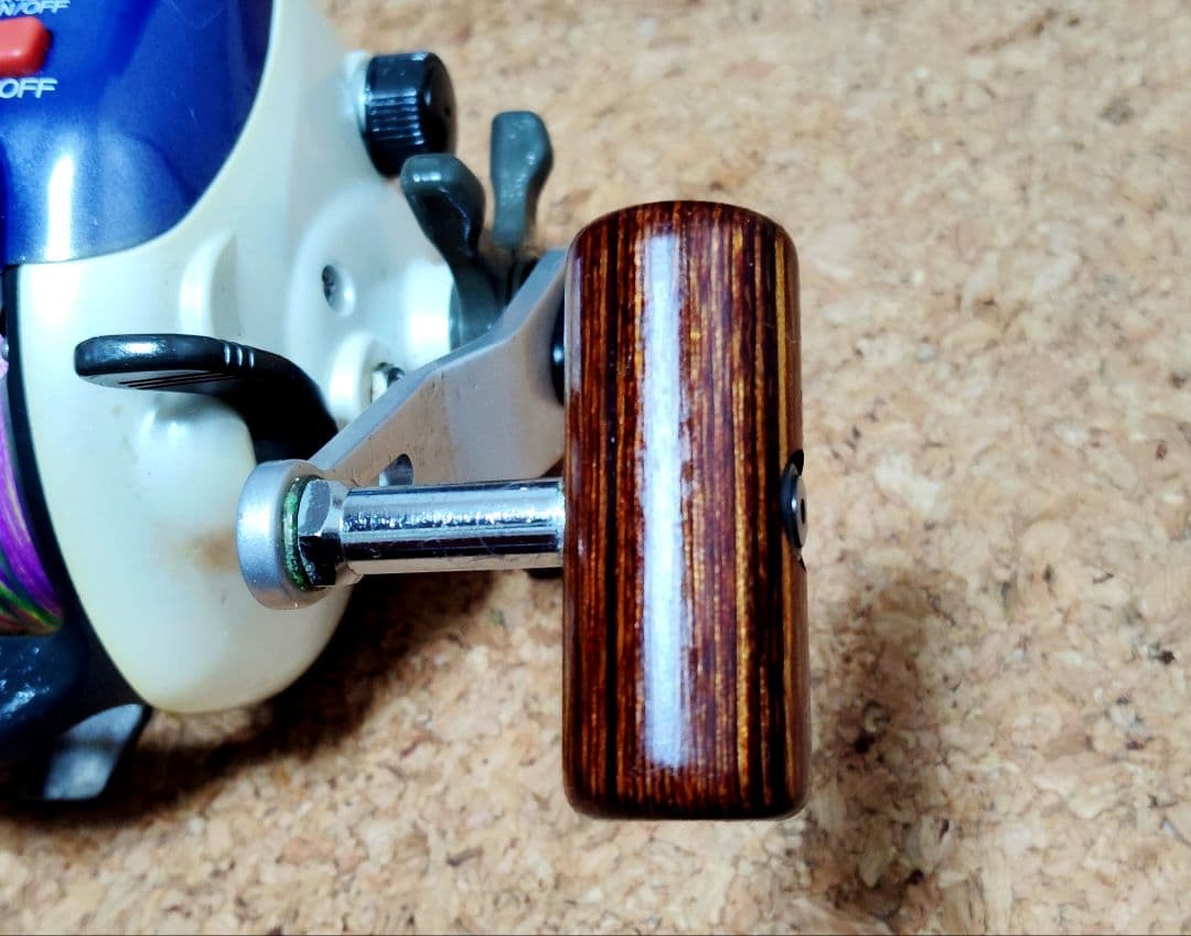 シマノ 電動リール 3000EV 船釣り初心者用にでもどうですか？