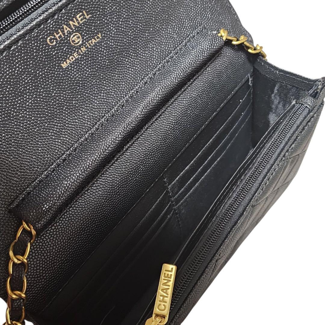 CHANEL　ショルダーバッグ　キルティング　ゴールドチェーン　ノベルティ