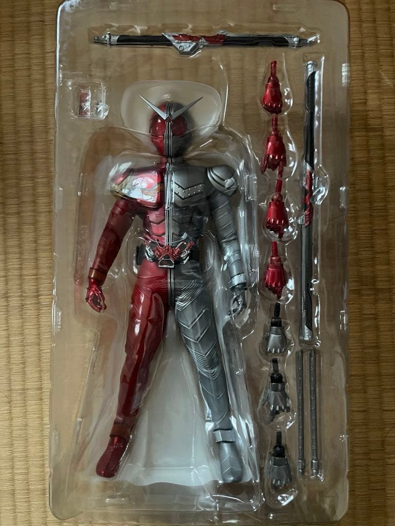 RAH仮面ライダーW ヒートメタル