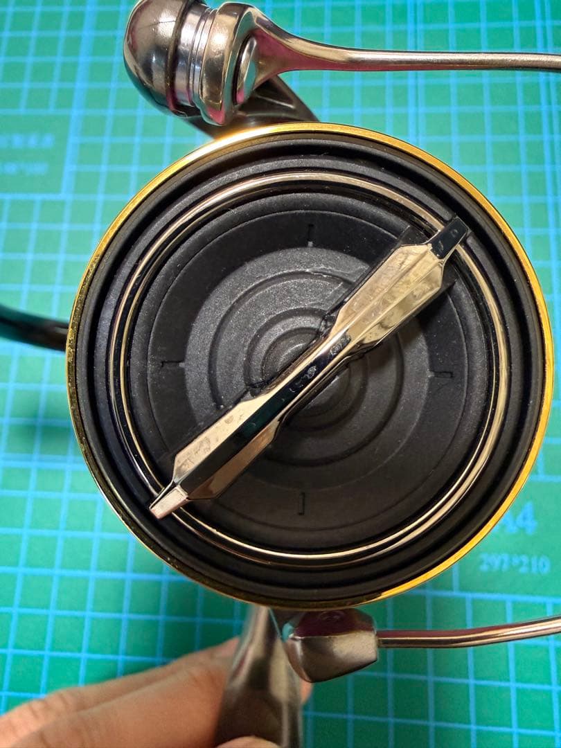 シマノ　20 ツインパワー　2500S