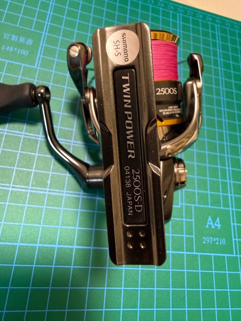シマノ　20 ツインパワー　2500S