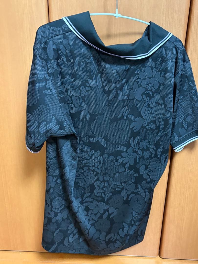 ヨネックス 花柄ポロシャツ ブラック