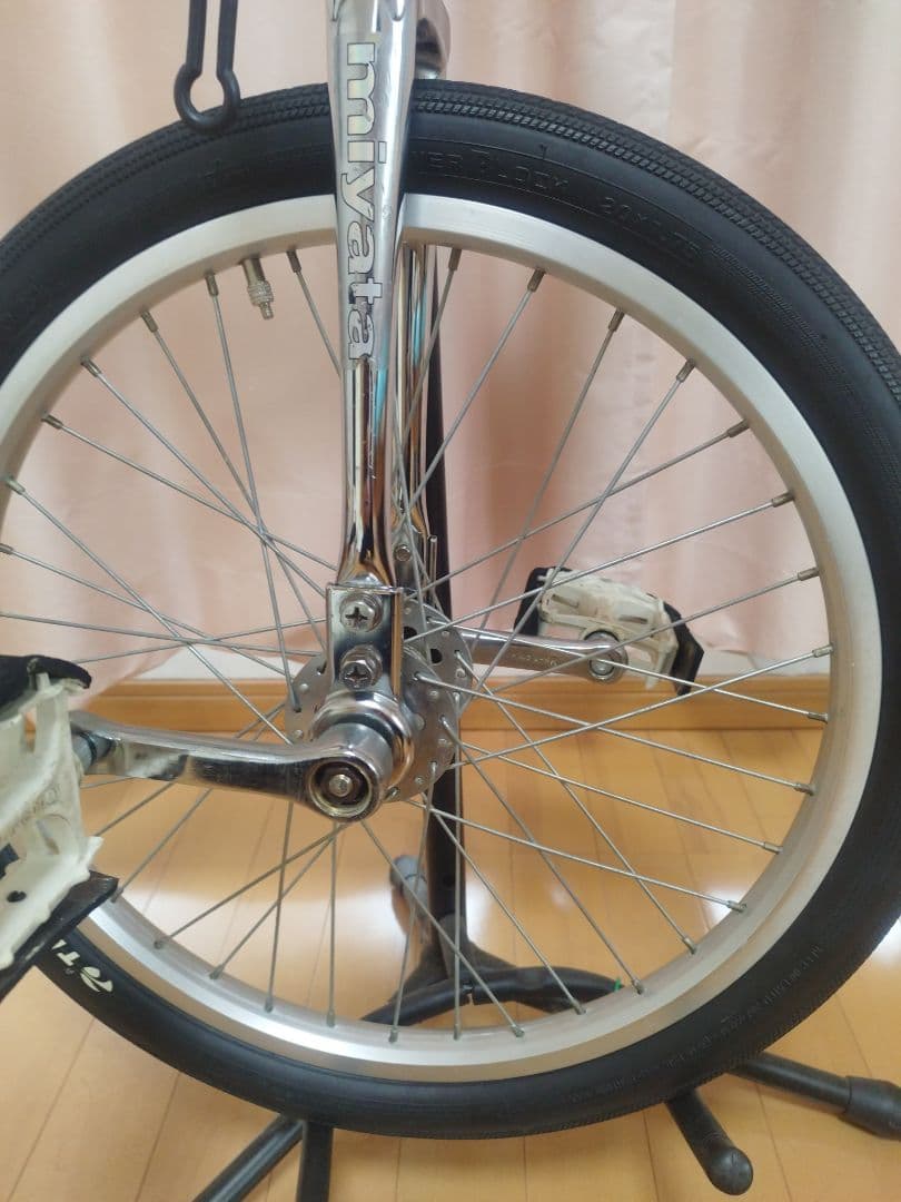 ミヤタ　一輪車　20インチ 　スズエ製ハブ