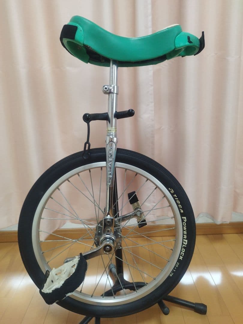 ミヤタ　一輪車　20インチ 　スズエ製ハブ